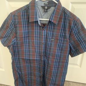 Volcom men’s button up shirt